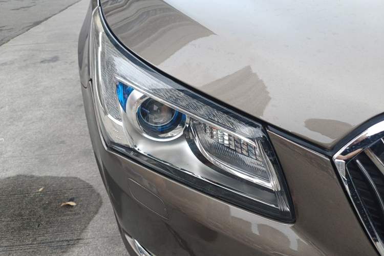 Used Buick LaCrosse 2013 2.4L SIDI Luxury Comfort Edition Right Front Headlight