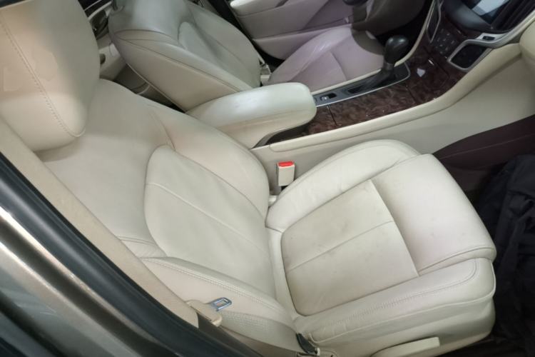Used Buick LaCrosse 2013 2.4L SIDI Leading Comfort Version Right Front Seat