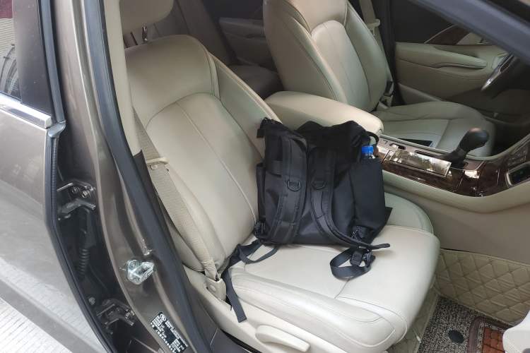 Used Buick LaCrosse 2013 2.4L SIDI Leading Comfort Version Right Front Seat