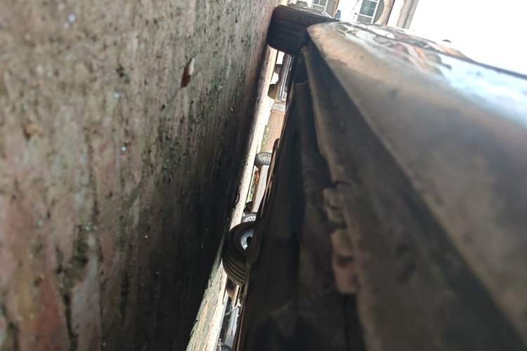 Used Buick LaCrosse 2013 2.4L SIDI Elite Comfort Version Right Side Sill