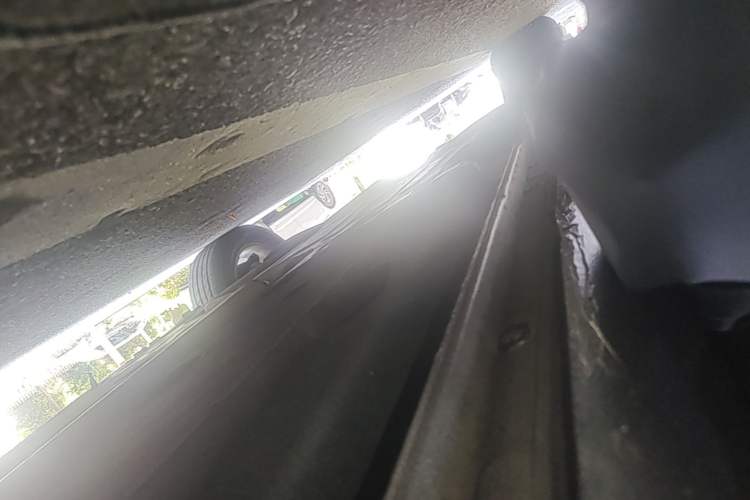 Used Buick LaCrosse 2013 2.4L SIDI Elite Comfort Version Right Side Sill