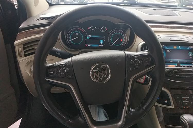Used Buick LaCrosse 2013 2.4L SIDI Leading Comfort Version Steering Wheel