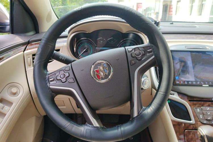 Used Buick LaCrosse 2013 2.4L SIDI Leading Comfort Version Steering Wheel