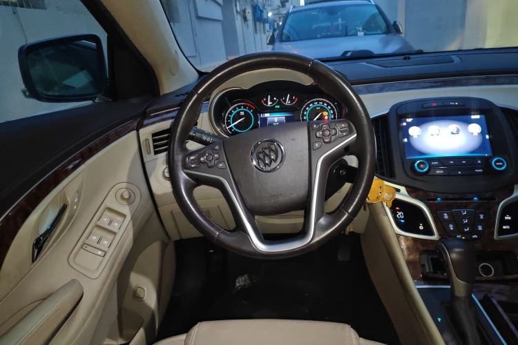 Used Buick LaCrosse 2013 2.4L SIDI Leading Comfort Version Steering Wheel