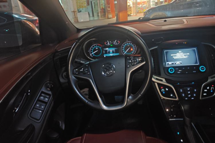 Used Buick LaCrosse 2013 2.0T SIDI Elite Tech Version Steering Wheel