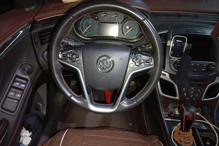 Used Buick LaCrosse 2013 2.4L SIDI Elite Comfort Version Steering Wheel