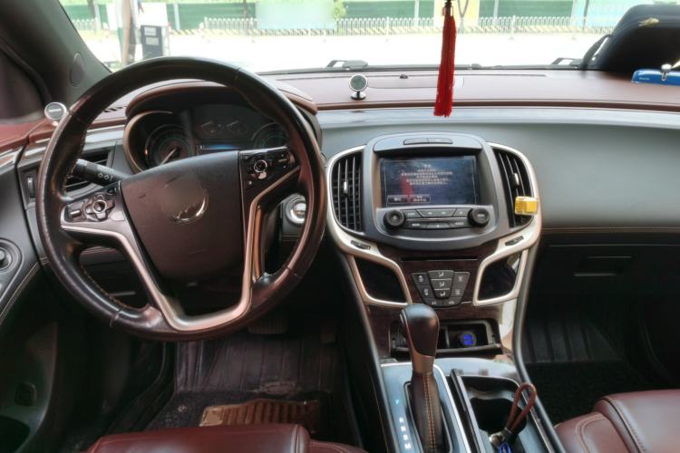 Used Buick LaCrosse 2013 2.4L SIDI Elite Comfort Version Steering Wheel