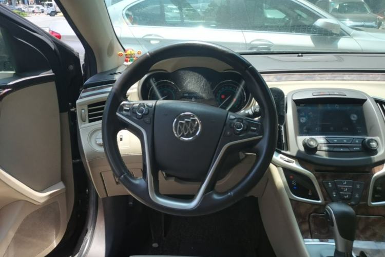 Used Buick LaCrosse 2013 2.4L SIDI Leading Comfort Version Steering Wheel