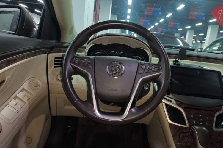Used Buick LaCrosse 2013 2.4L SIDI Leading Comfort Version Steering Wheel