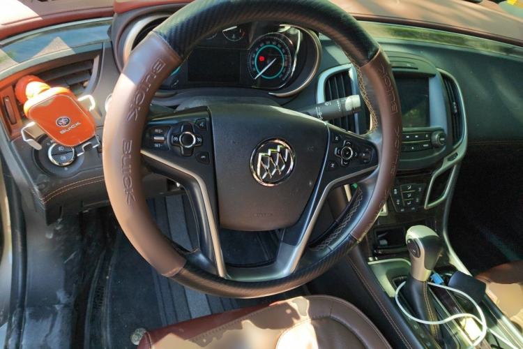 Used Buick LaCrosse 2013 2.4L SIDI Elite Comfort Version Steering Wheel