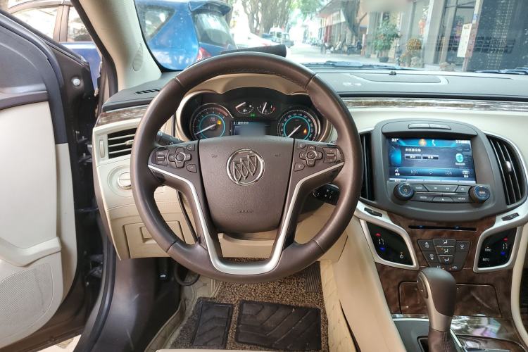 Used Buick LaCrosse 2013 2.4L SIDI Leading Comfort Version Steering Wheel