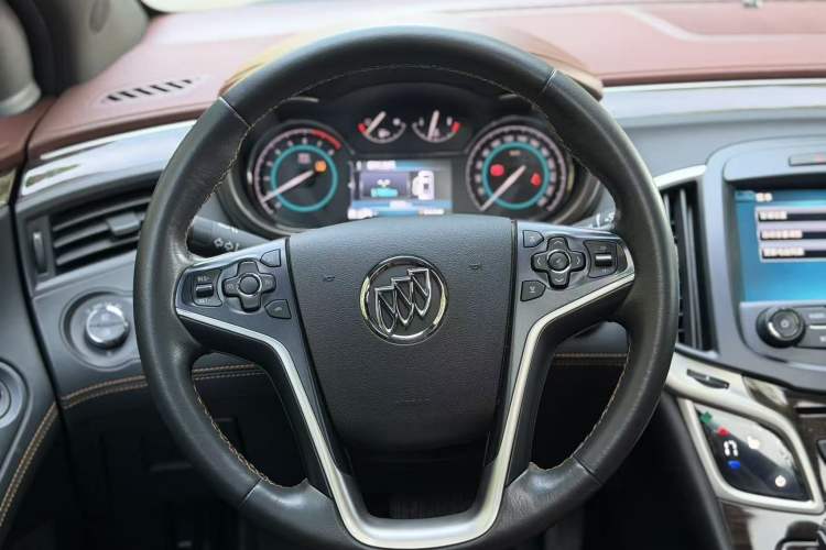 Used Buick LaCrosse 2013 2.4L SIDI Leading Comfort Version Steering Wheel