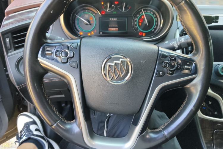 Used Buick LaCrosse 2013 2.4L SIDI Elite Comfort Version Steering Wheel