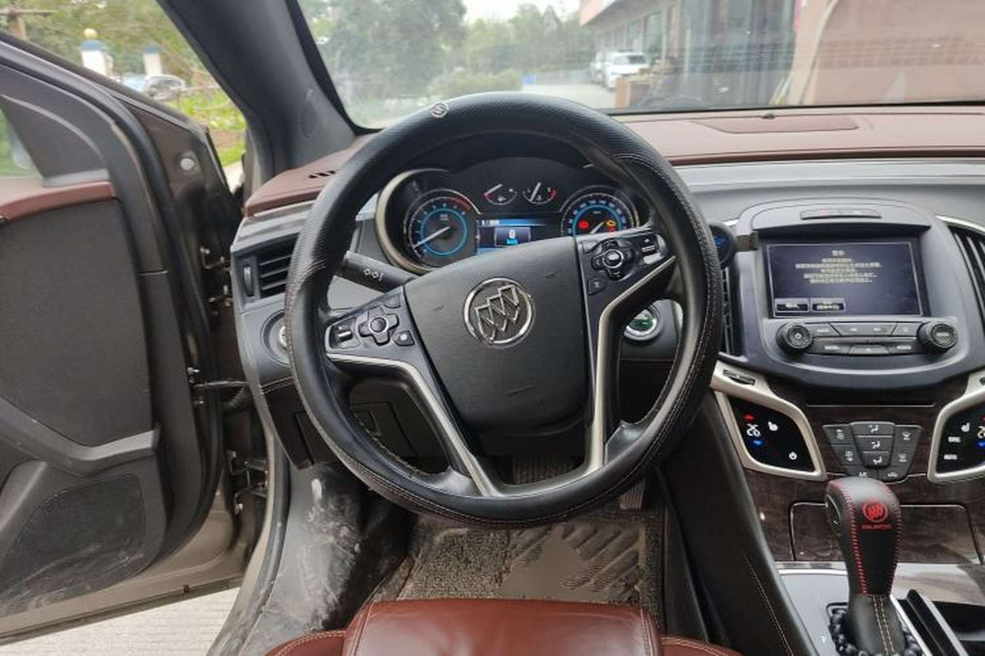 Used Buick LaCrosse 2013 2.4L SIDI Elite Comfort Version Steering Wheel