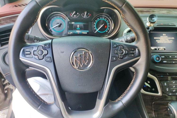 Used Buick LaCrosse 2013 2.4L SIDI Elite Comfort Version Steering Wheel