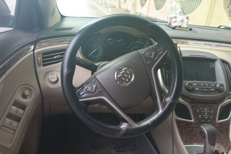 Used Buick LaCrosse 2013 2.4L SIDI Elite Comfort Version Steering Wheel