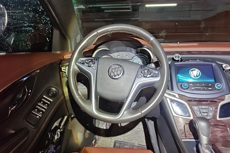 Used Buick LaCrosse 2013 2.4L SIDI Elite Comfort Version Steering Wheel