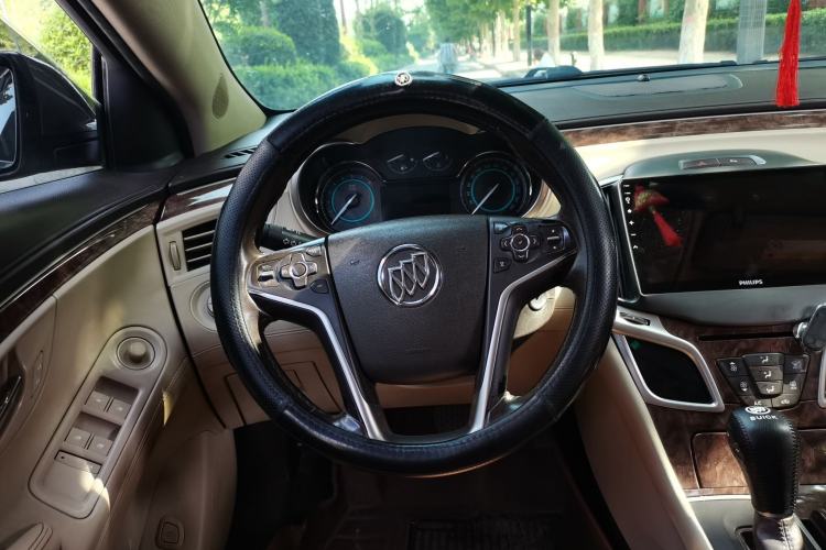 Used Buick LaCrosse 2013 2.4L SIDI Leading Comfort Version Steering Wheel
