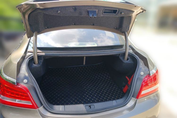 Used Buick LaCrosse 2013 2.4L SIDI Leading Comfort Version Trunk