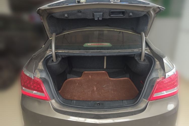 Used Buick LaCrosse 2013 2.4L SIDI Leading Comfort Version Trunk