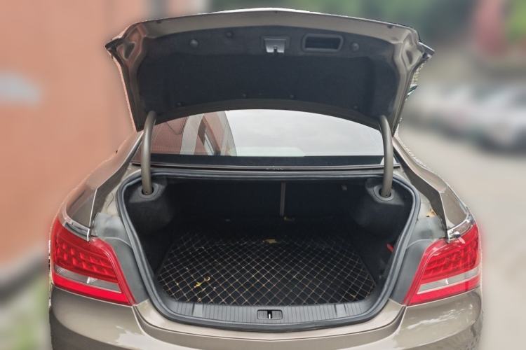 Used Buick LaCrosse 2013 2.4L SIDI Leading Comfort Version Trunk