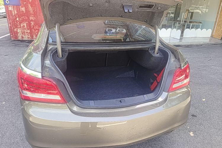 Used Buick LaCrosse 2013 2.4L SIDI Elite Comfort Version Trunk