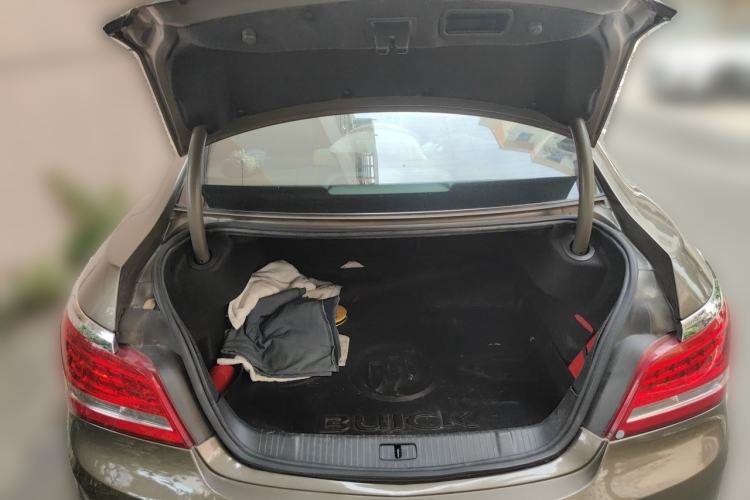 Used Buick LaCrosse 2013 2.4L SIDI Luxury Comfort Edition Trunk