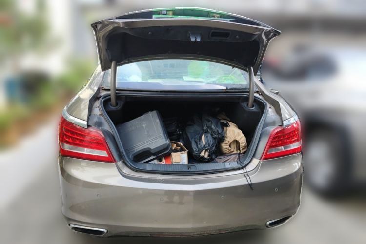Used Buick LaCrosse 2013 2.4L SIDI Leading Comfort Version Trunk