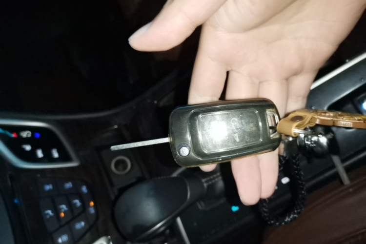 Used Buick LaCrosse 2013 2.4L SIDI Elite Comfort Version Vehicle Key