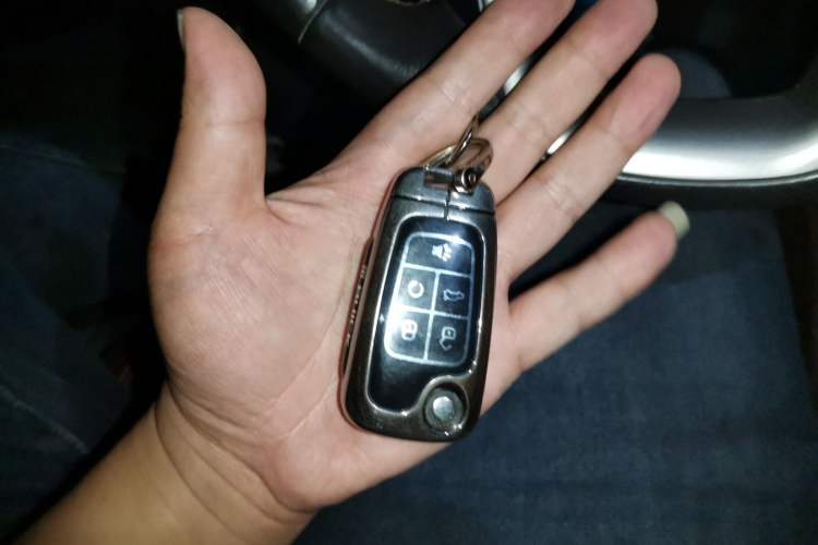 Used Buick LaCrosse 2013 2.4L SIDI Elite Comfort Version Vehicle Key