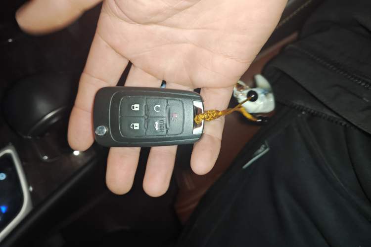 Used Buick LaCrosse 2013 2.0T SIDI Elite Tech Version Vehicle Key