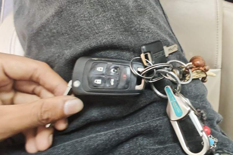 Used Buick LaCrosse 2013 2.4L SIDI Leading Comfort Version Vehicle Key