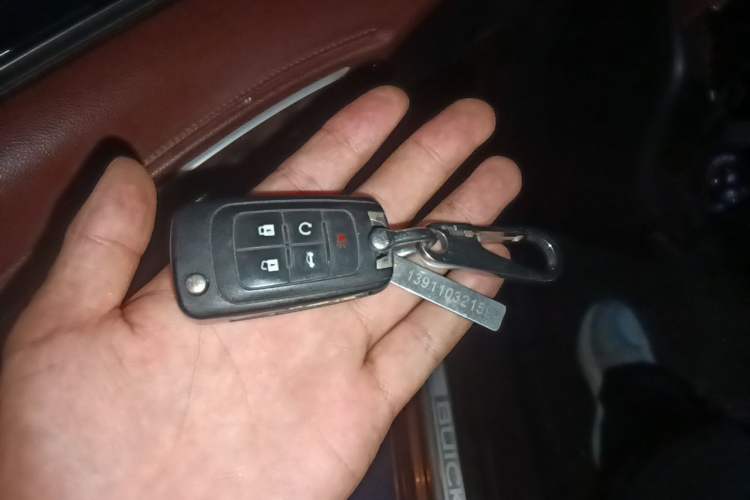 Used Buick LaCrosse 2013 2.4L SIDI Luxury Comfort Edition Vehicle Key