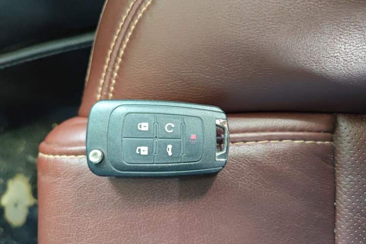 Used Buick LaCrosse 2013 2.4L SIDI Luxury Comfort Edition Vehicle Key