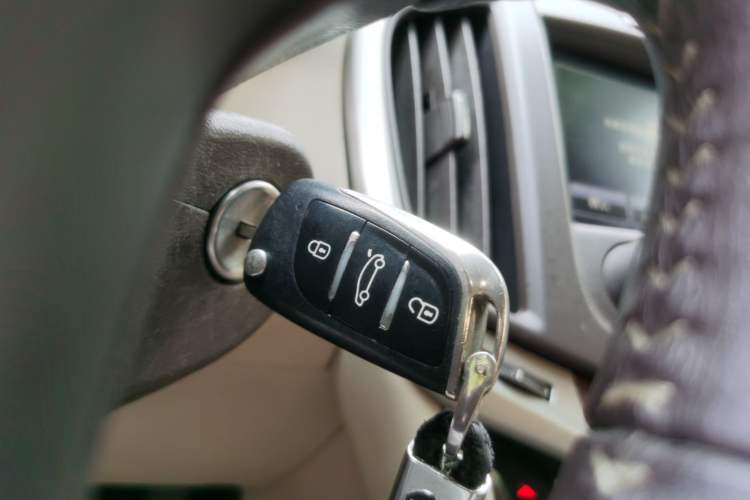Used Buick LaCrosse 2013 2.4L SIDI Leading Comfort Version Vehicle Key