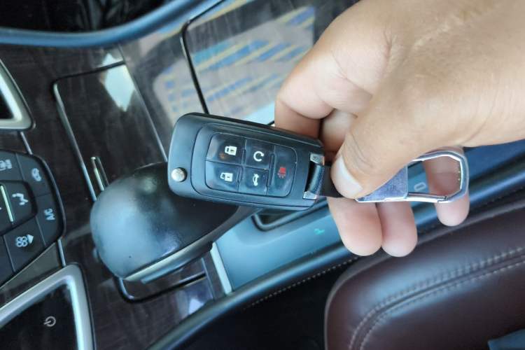 Used Buick LaCrosse 2013 2.4L SIDI Elite Comfort Version Vehicle Key