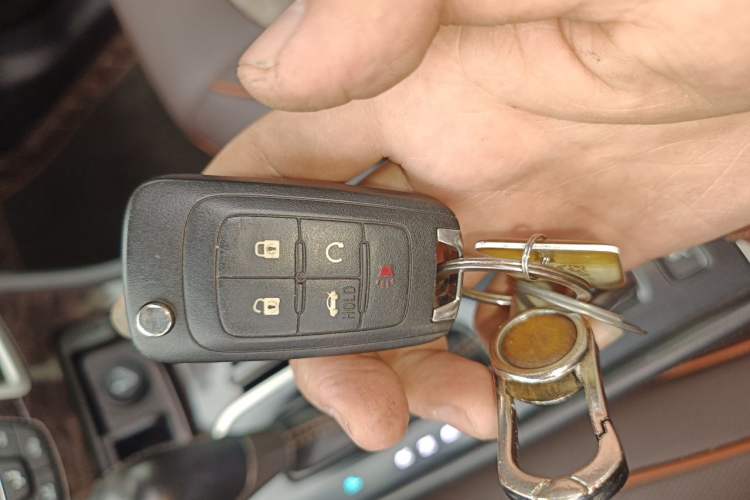 Used Buick LaCrosse 2013 2.4L SIDI Luxury Comfort Edition Vehicle Key