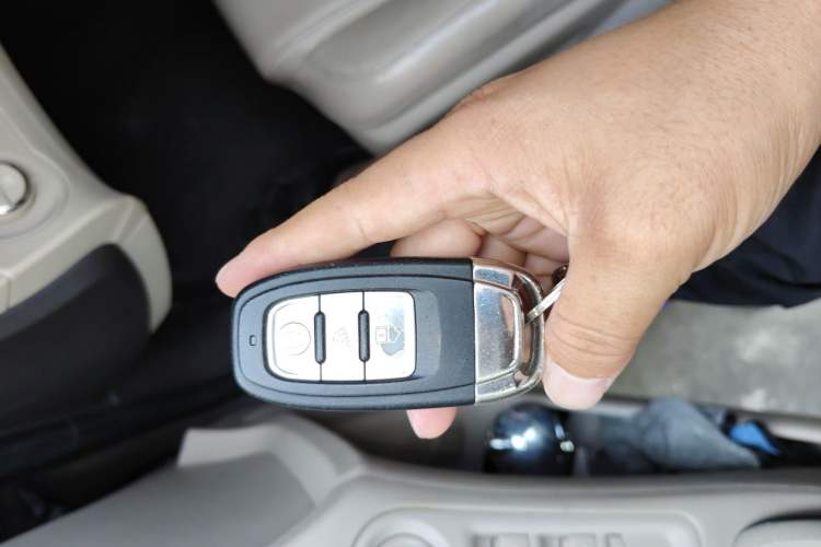 Used Buick LaCrosse 2013 2.4L SIDI Leading Comfort Version Vehicle Key