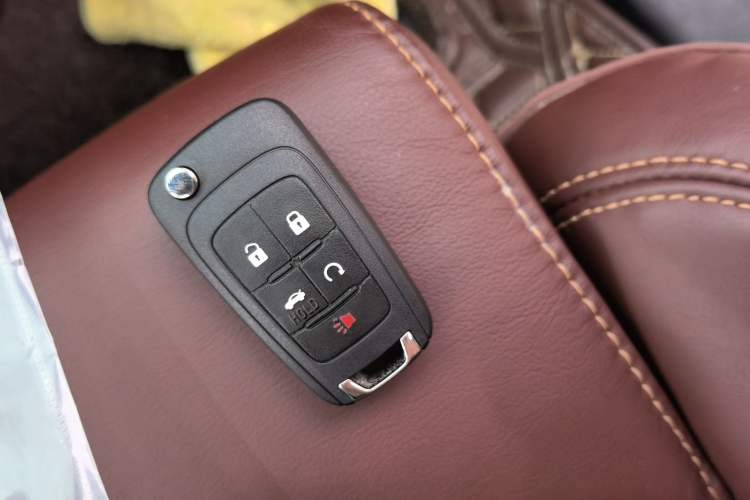 Used Buick LaCrosse 2013 3.0L SIDI V6 Smart Luxury Flagship Model Vehicle Key