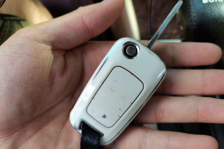 Used Buick LaCrosse 2013 2.4L SIDI Leading Comfort Version Vehicle Key