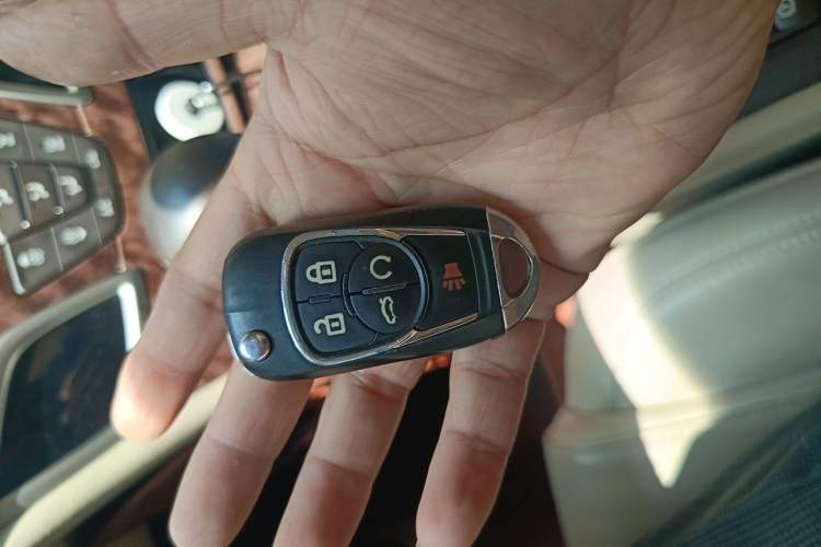 Used Buick LaCrosse 2013 2.4L SIDI Leading Comfort Version Vehicle Key
