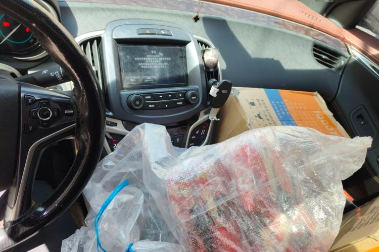 Used Buick LaCrosse 2013 2.4L SIDI Elite Comfort Version Audio And AC Panel