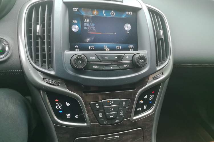 Used Buick LaCrosse 2013 2.0T SIDI Smart Luxury Flagship Edition Audio And AC Panel