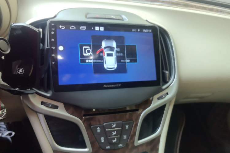 Used Buick LaCrosse 2013 2.4L SIDI Leading Comfort Version Audio And AC Panel