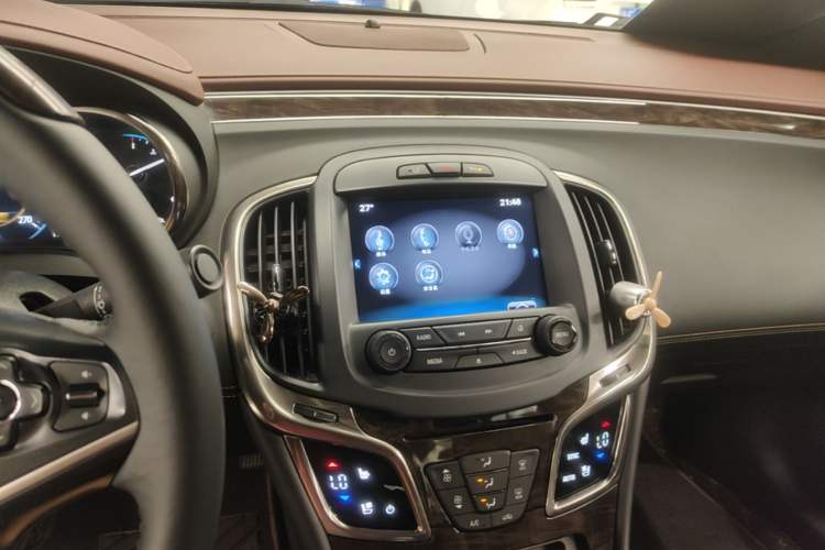Used Buick LaCrosse 2013 2.0T SIDI Smart Luxury Flagship Edition Audio And AC Panel