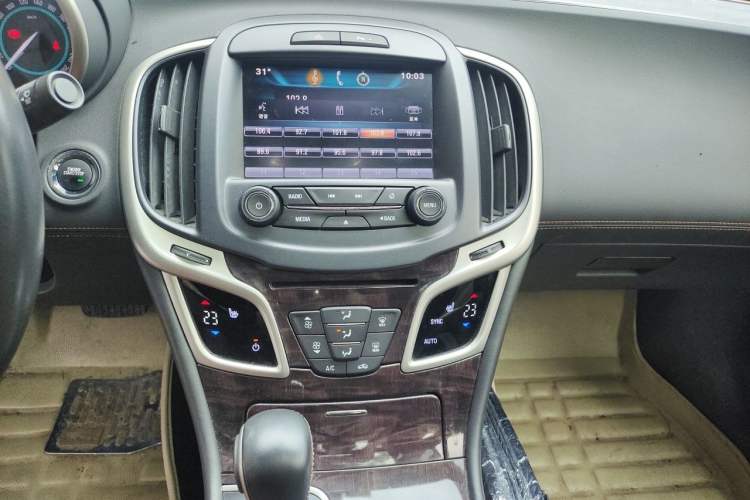 Used Buick LaCrosse 2013 2.4L SIDI Elite Comfort Version Audio And AC Panel