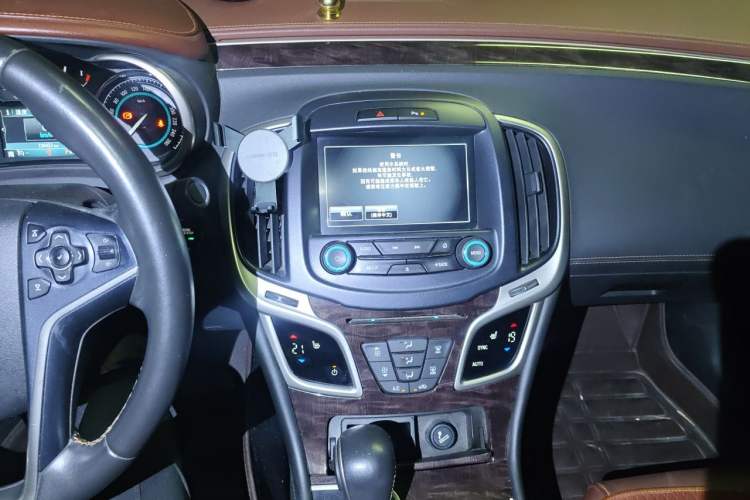 Used Buick LaCrosse 2013 2.4L SIDI Elite Comfort Version Audio And AC Panel