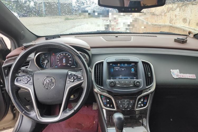 Used Buick LaCrosse 2013 2.4L SIDI Luxury Comfort Edition Center Console