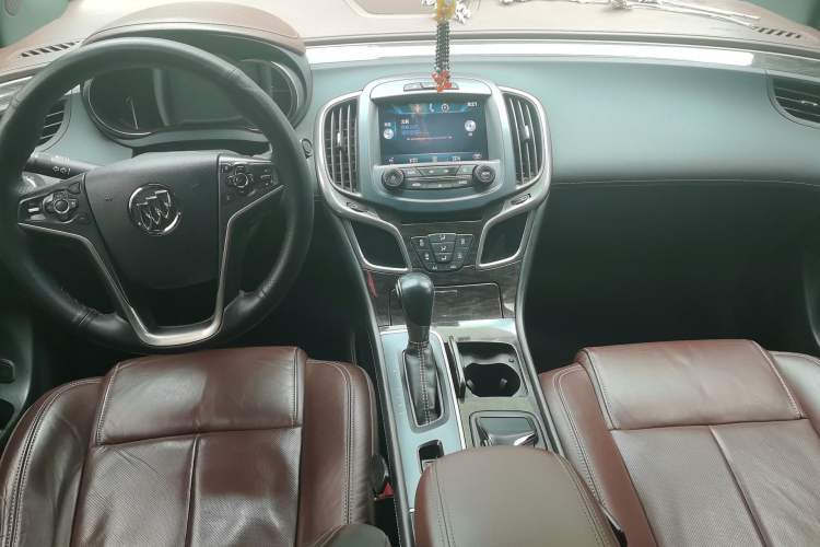 Used Buick LaCrosse 2013 2.0T SIDI Smart Luxury Flagship Edition Center Console