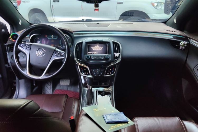 Used Buick LaCrosse 2013 2.4L SIDI Luxury Comfort Edition Center Console